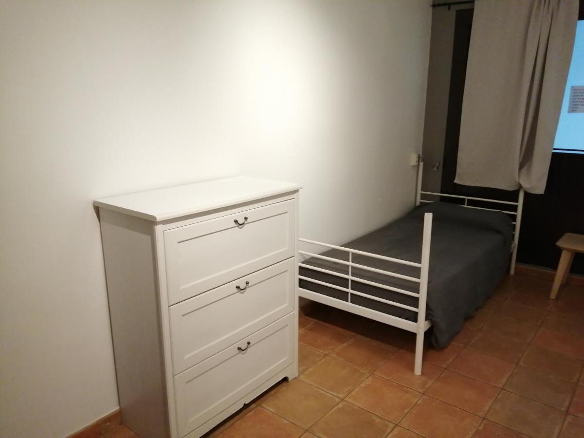 Harmony Hostal *