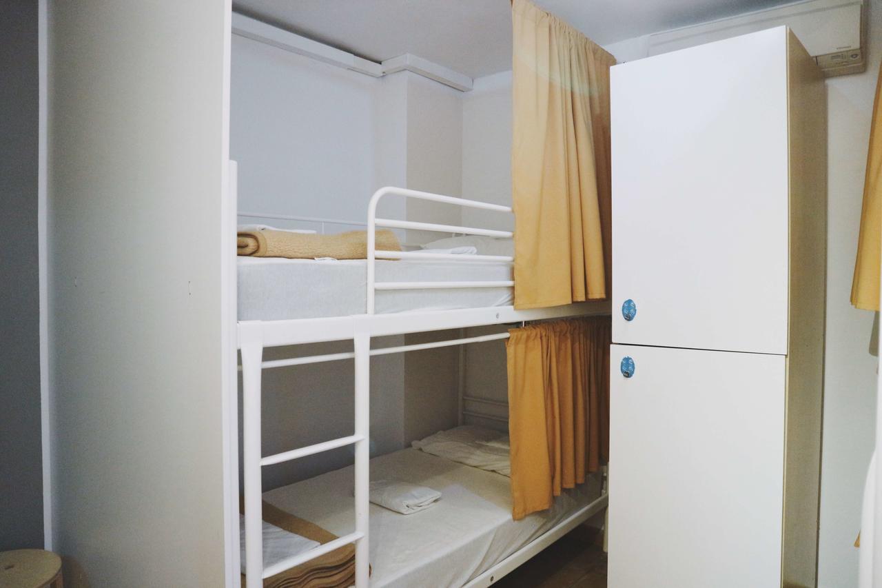 Harmony Hostal *