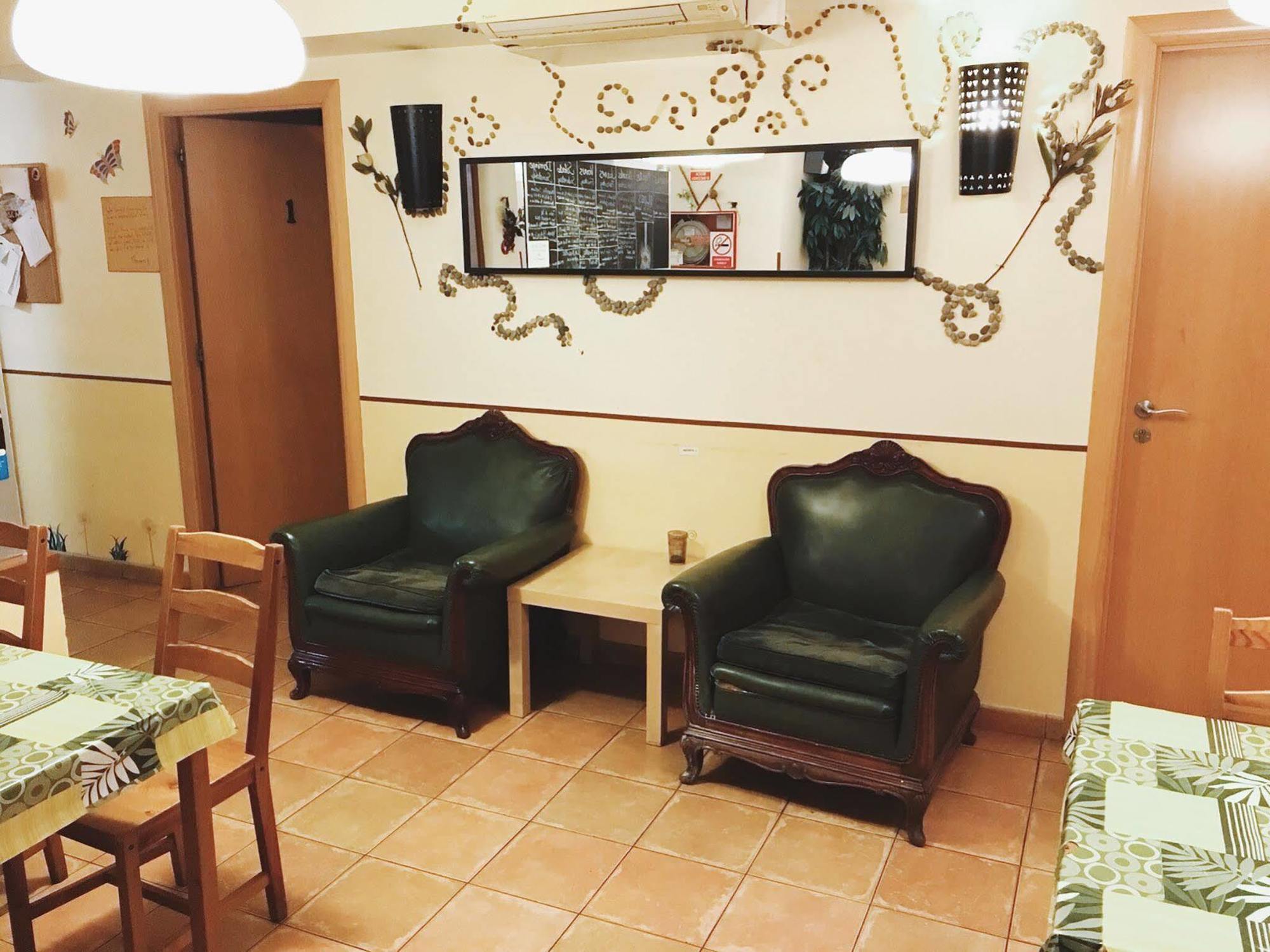 Harmony Hostal